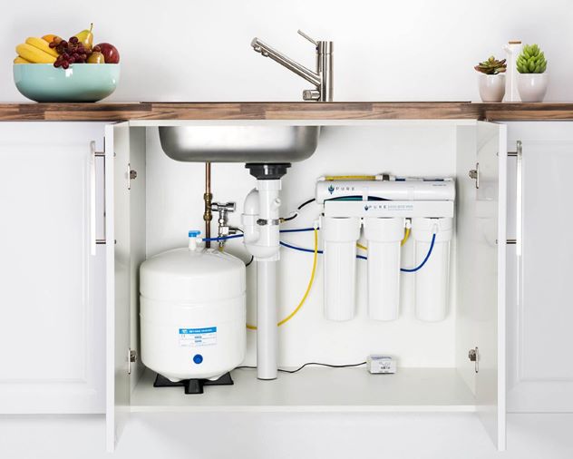 máy lọc nước âm tủ bếp gọn gàng